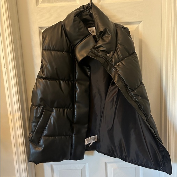 Gap Relaxed Faux Leather Vest - Picture 1 of 10